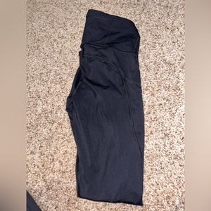 black lululemon leggings